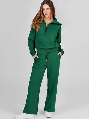 Conjunto Feminino com Suéter Gola Alta e Calça com Cordão - Estilo Bellanita