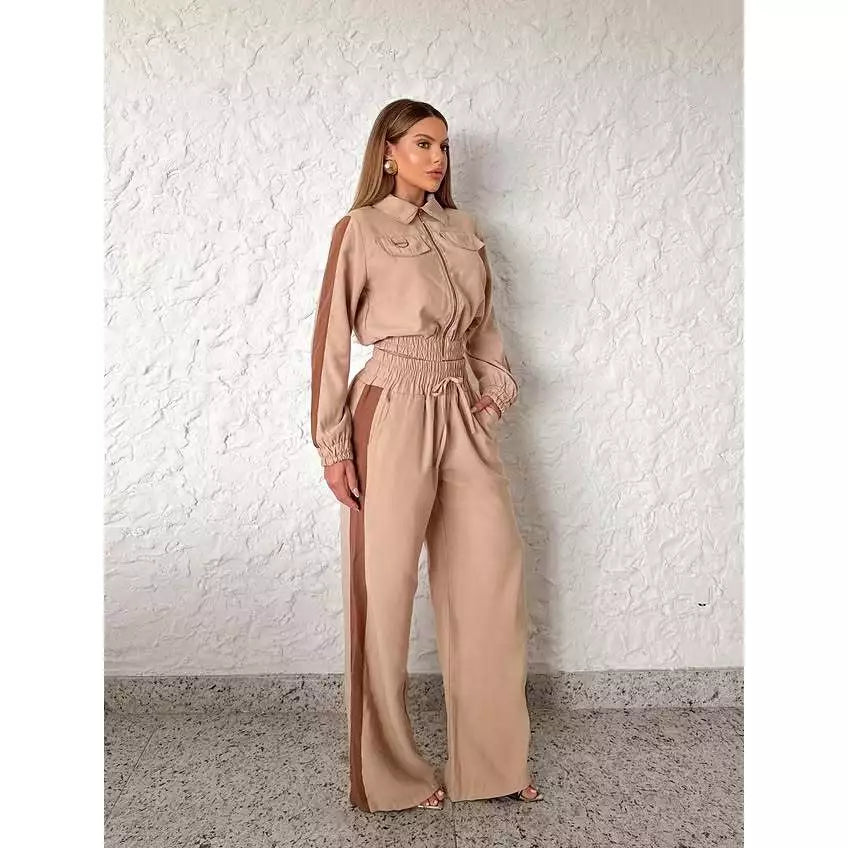 Conjunto Pantalona com Listra Lateral + Jaqueta com Zíper de Metal